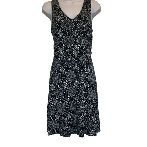 LOFT Blue Pink Geometric Mandala Print V neck Sleeveless Flowy Skater Dress 4 - Picture 1 of 5